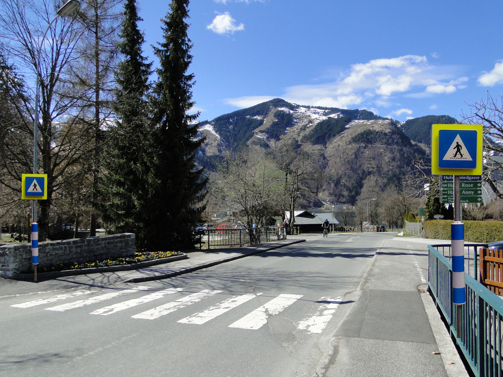 Zebrastreifen BRUECKE